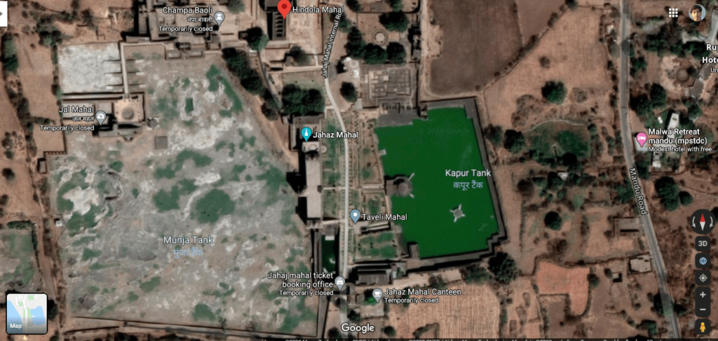 Layout of important places in Mandav